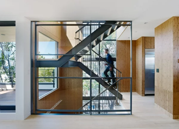 Moderne Holztreppen glas geländer metall geländer treppenhaus