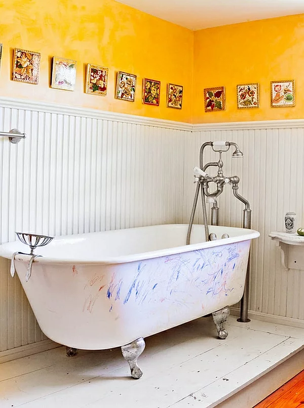 badezimmer ideen stil familienhaus gelbe wandgestaltung wandart 