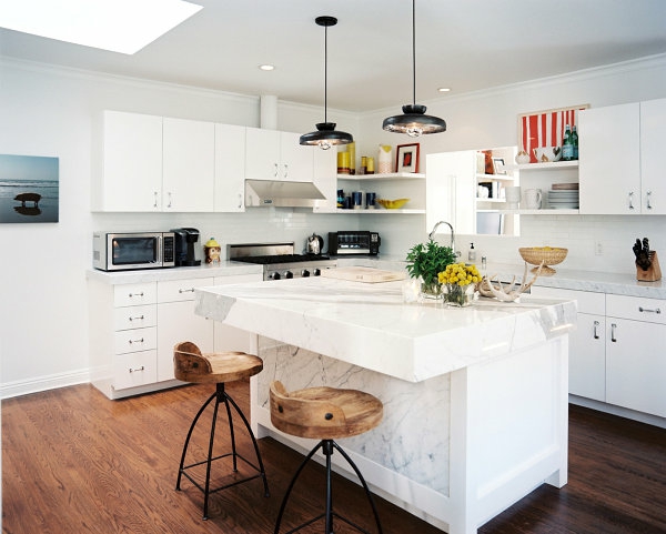 küche innendesign ideen weiße möbel stühle
