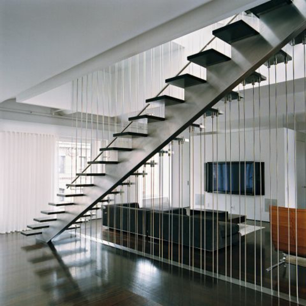 moderne treppe schwarz weiß metallkonstruktion sichtschutz