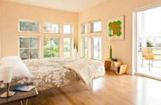 Dekoideen für moderne Beistelltische aus Holz und Metall