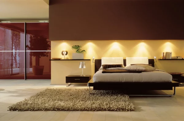 originell schlafzimmerwand gestalten design lampen eingebaut