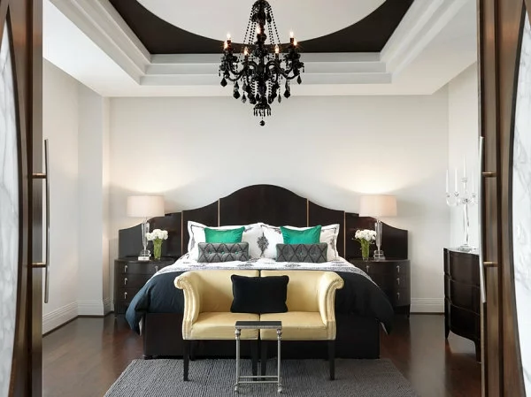 schwarze Schlafzimmermöbel luxus kronleuchter sitzbank