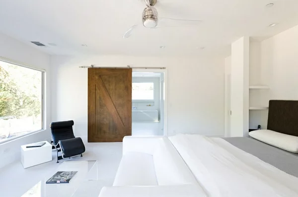sofa weiß bequem Schlafzimmer minimalistisch einrichten komplett