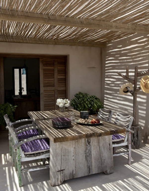 Überdachte Terrasse modern holz glas pergola markise bambus