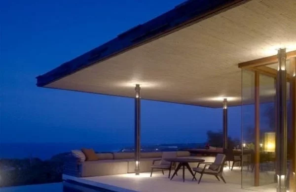 Überdachte Terrasse modern holz glas pergola markise beleuchtung
