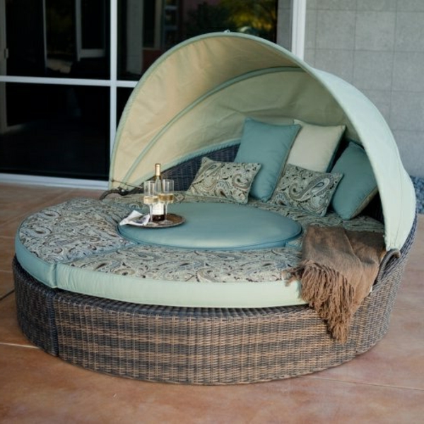 Outdoor Möbel aus Polyrattan - beständige Gartenmöbel