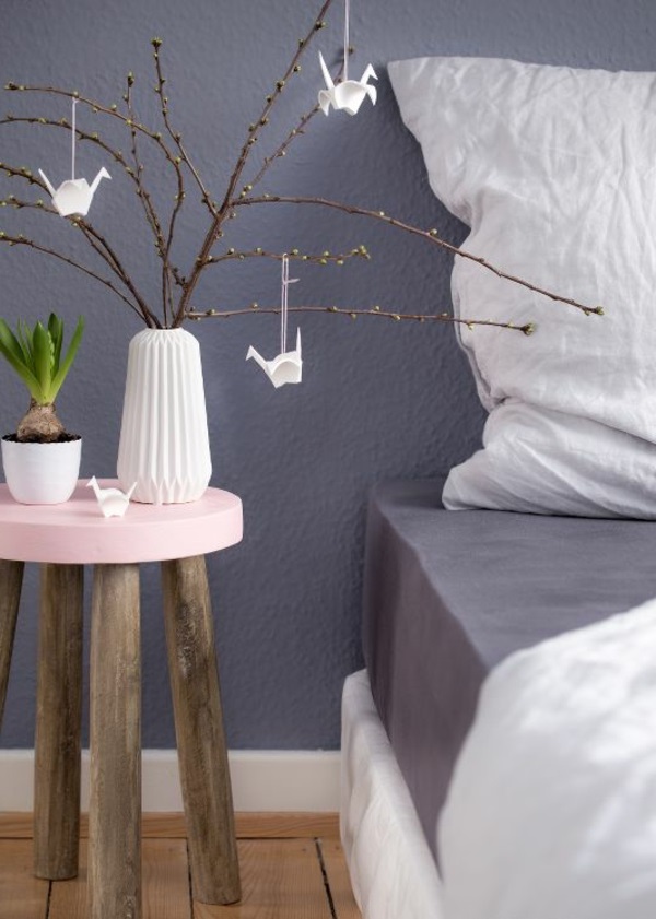 Wandfarbe in Grautönen farbgestaltung modern schlafzimmer bett