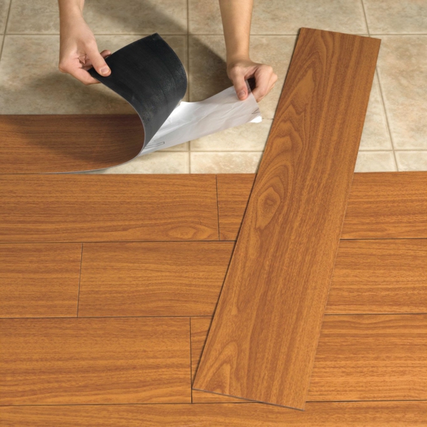 Linoleum Bodenbelag in Holzoptik - moderne Alternative zum Holzboden