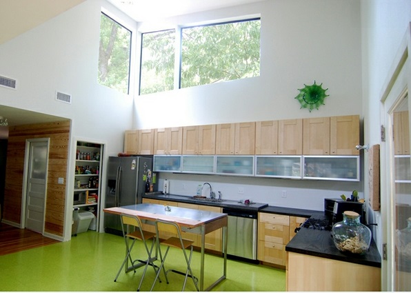 moderne küchen l förmig holzmöbel grüner boden tisch 