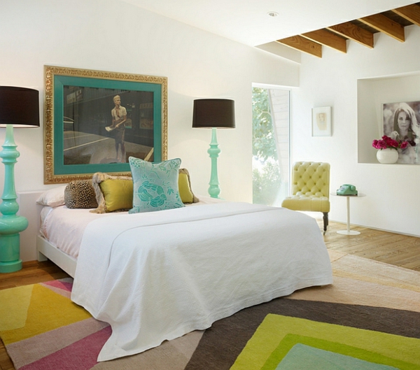 moderne schlafzimmer möbel farbgestaltung pastelfarben stehlampen standleuchten