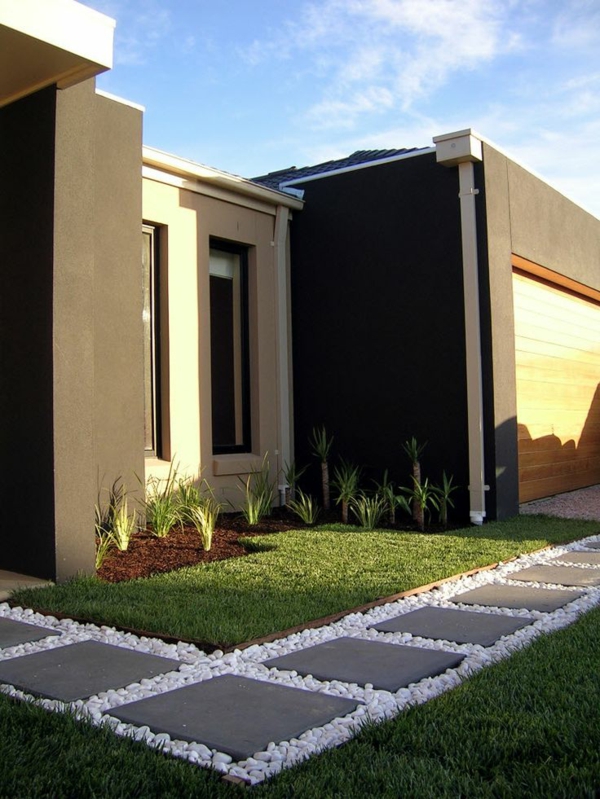 patio design moderne vorgartengestaltung rasenfläche pflanzen betonplatten 