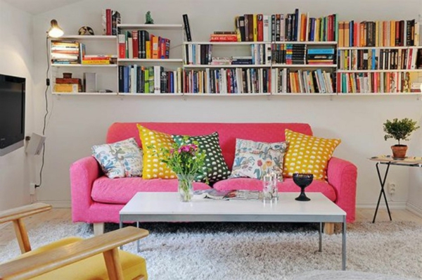 pink wohnzimmer sofa farbgestaltung ideen wandfarbe weiß