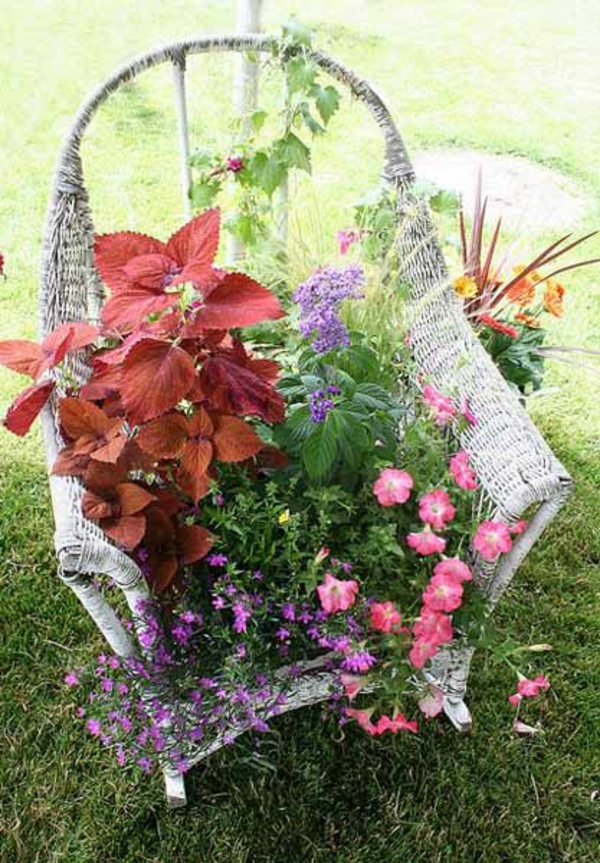 25 Outdoor Rattanmöbel - Lounge Möbel aus Rattan und Polyrattan