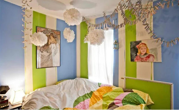 schlafzimmer farben ideen wandgestaltung streifenmuster blau und grün