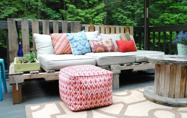 sofa aus paletten selber bauen terrassengestaltung
