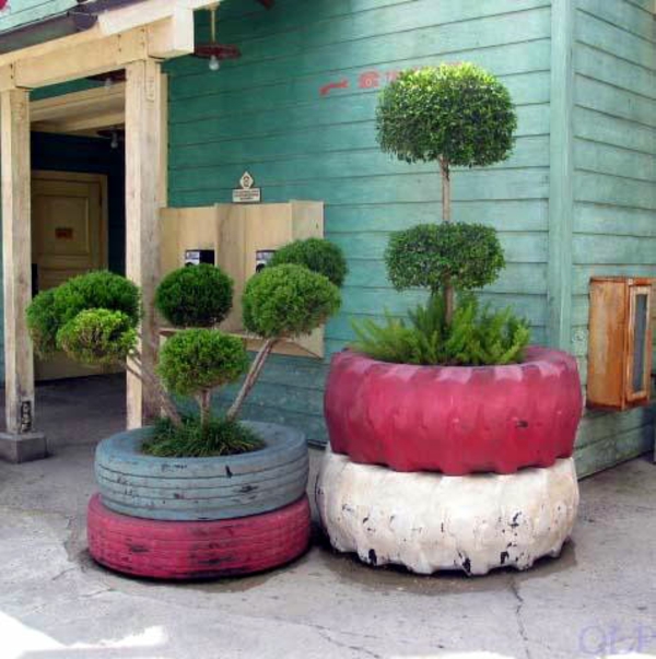 Möbel aus Autoreifen autoreifen recycling ständer pflanzen