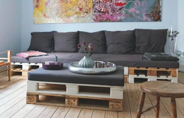 Möbel aus Paletten gartenmöbel europaletten kissen sofa
