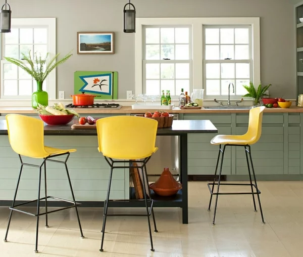 Wohnideen Farbkombination wandfarbe wohnzimmer gelb barhocker