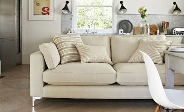 Wohnzimmer traditionell farbvorschläg bequem sofa