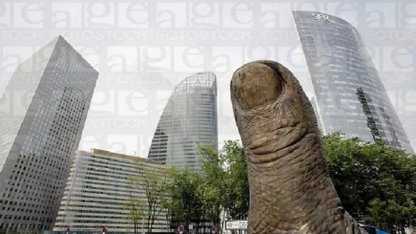 kunstwerke kunst skulpturen the giant finger