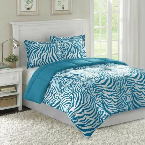 farbideen schlafzimmer möbel bett weiß bettwäsche zebramuster blau