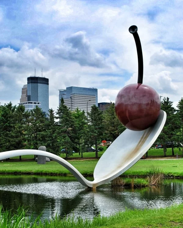 kunst kultur spoonbridge and cherry skulptur
