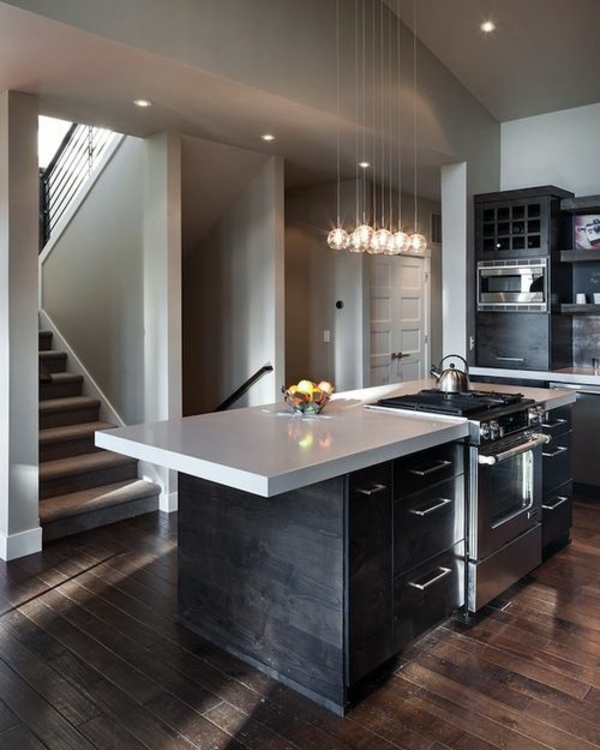 küchen design wandgestaltung grau modern dunkle holzboden 