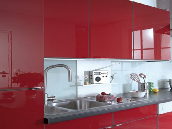 küchenschränke küchenfronten bekleben mit folie rot glänzend küchenfronten erneuern