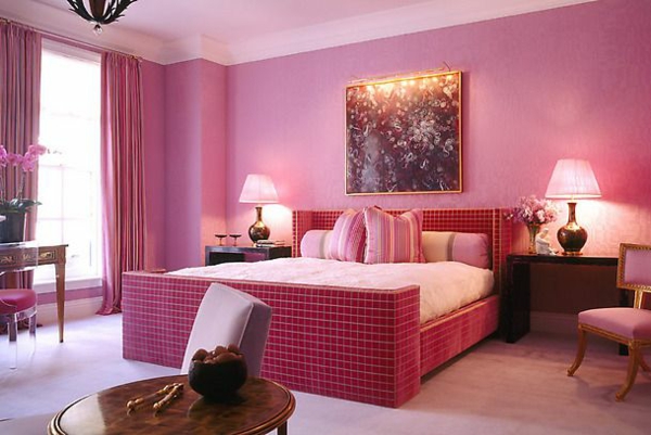 schlafzimmer wandgestaltung rosa wand nachttische
