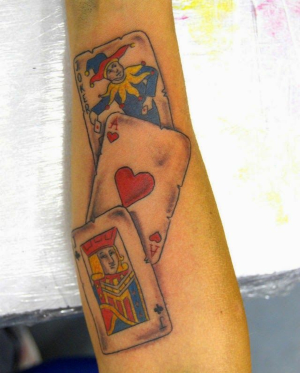 tattoo unterarm bilder spielkarten trends