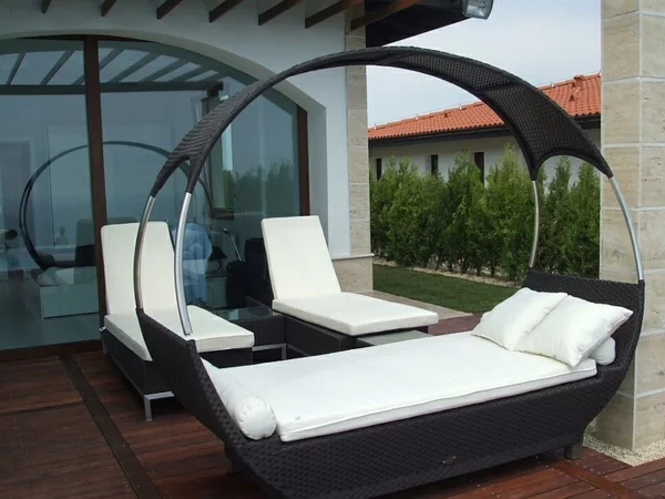 terrassengestaltung outdoor bett loungebett 