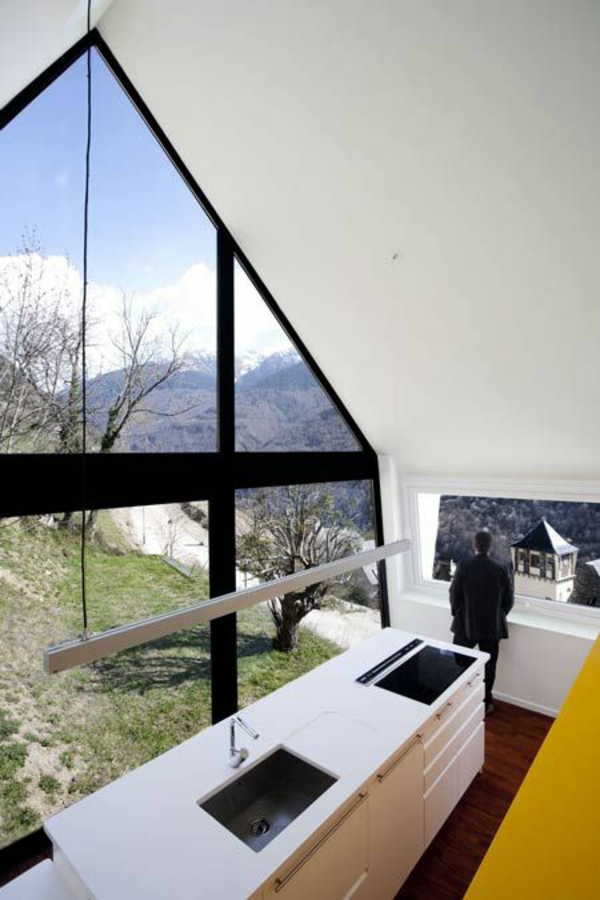 Dreiecksfenster modern architektur fensterfolien rollos designs küche