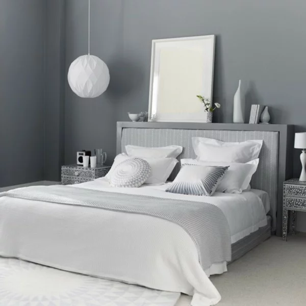 Schlafzimmer komplett gestalten hängelampe kugel weiß