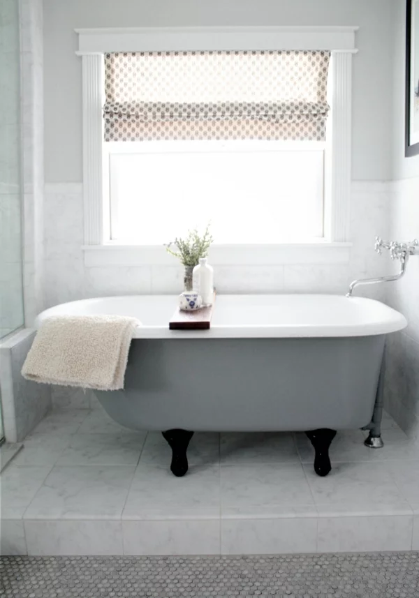 Sichtschutz für Badfenster badewanne klassisch