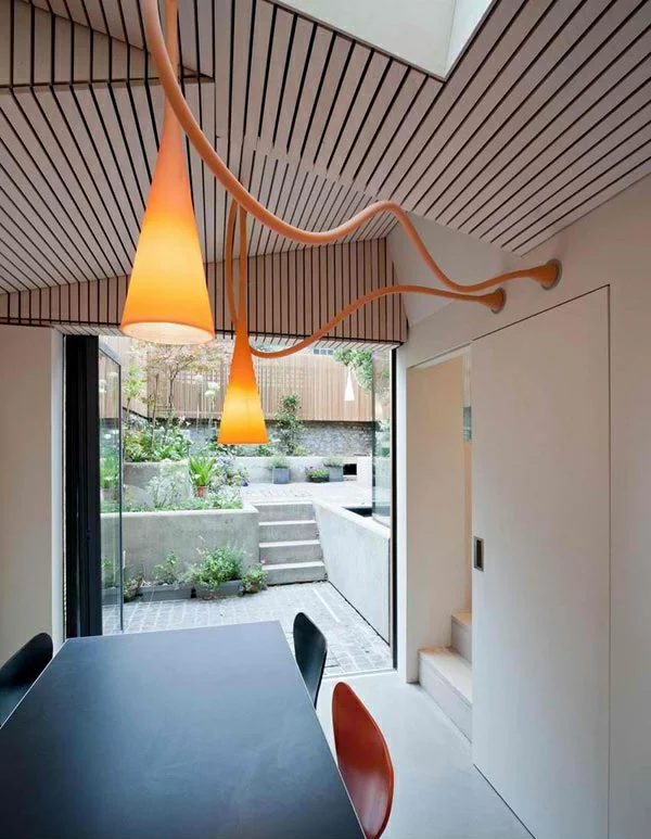architektenhaus jewelbox london moderne inneneinrichtung esstisch mit stühlen designer leuchten