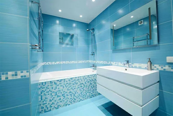 badezimmer design viele badspiegel