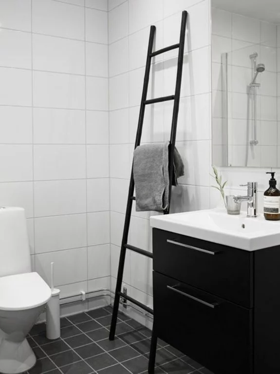 badezimmerideen badmöbel waschbecken unterschrank holzleiter handtuchleiter