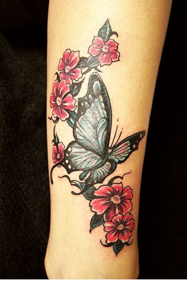 tattoos tattoo schmetterlinge mit blumen