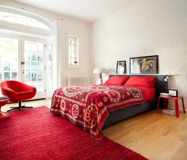 innendesign ideen von couch house kanada schlafzimmer rot bett