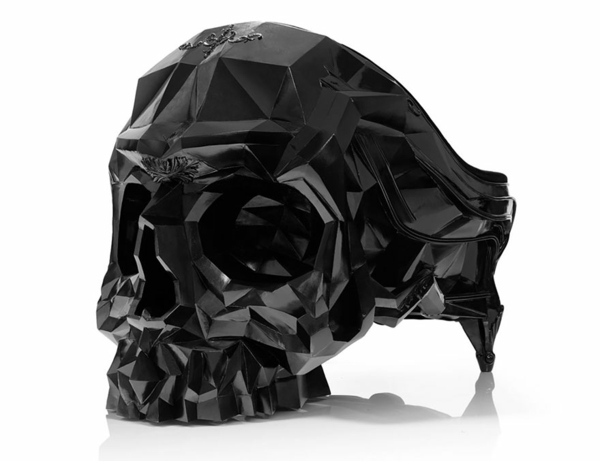 designstühle schwarzer totenkopf modell