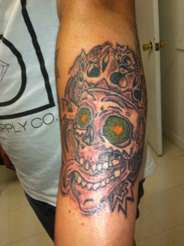 Totenkopf männer tattoos arm Sleeve Tattoo: