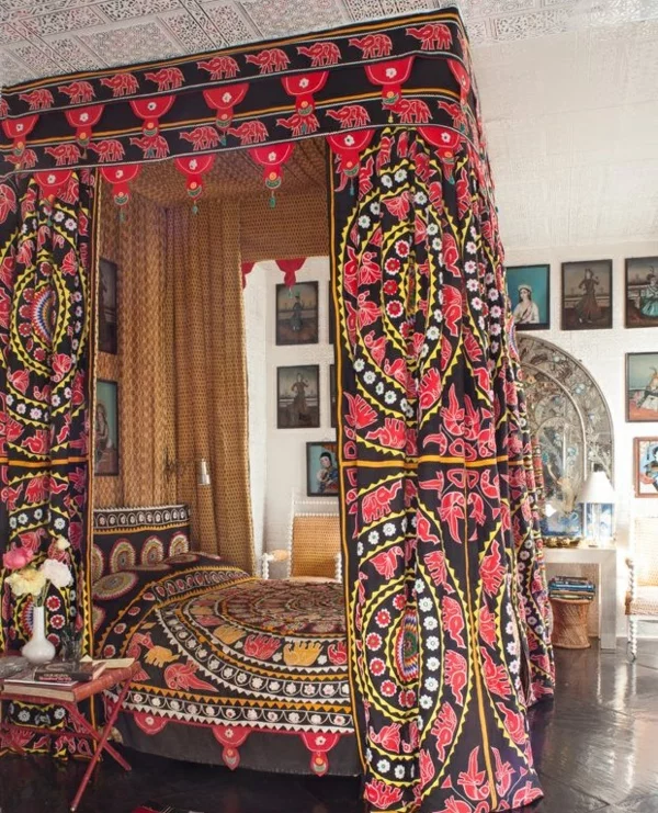 design orientalisches  schlafzimmer farbiges himmelbett