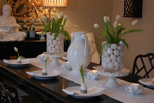 ostertischdeko basteln festliche tischdeko ausgeblasene ostereier tulpen weiß