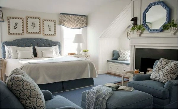 schlafzimmer ideen traditioneller stil polstermöbel kamin wandspiegel
