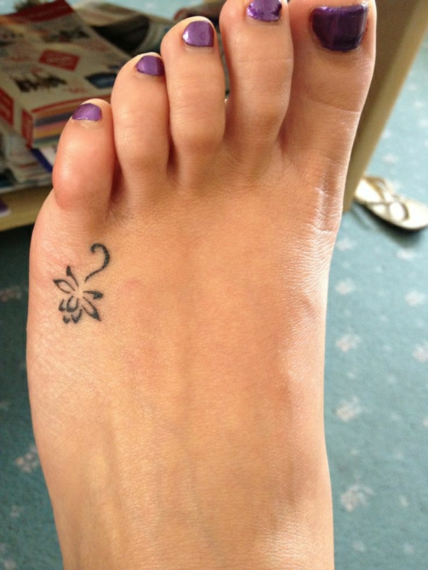 tattoo fuß tattoos bilder lotos 