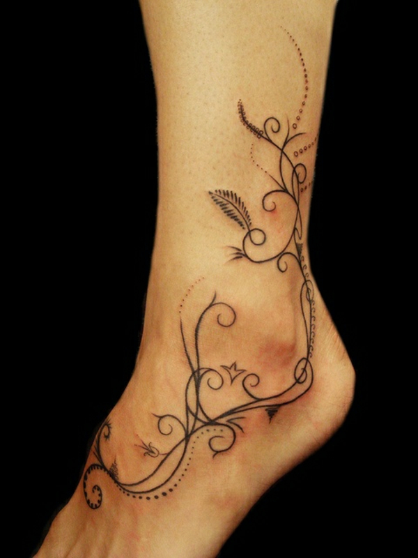 tattoos bilder tattoo fuß blumen 