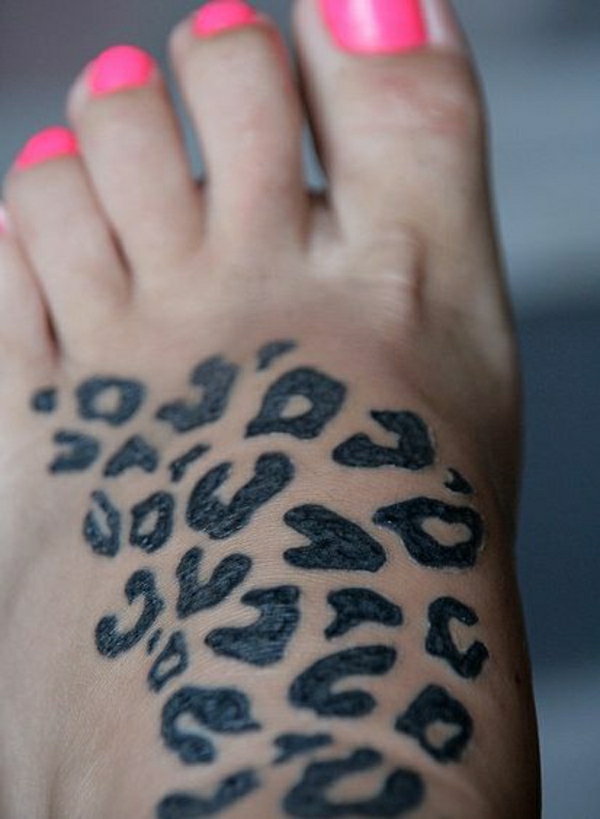 tattoos ideen tattoo fuß tiermuster