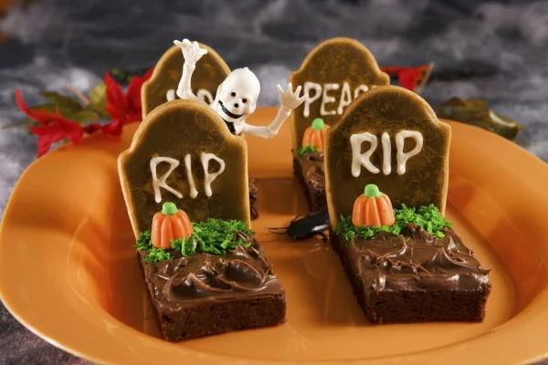 Halloween schokoladen überraschungen Deko selber machen rip