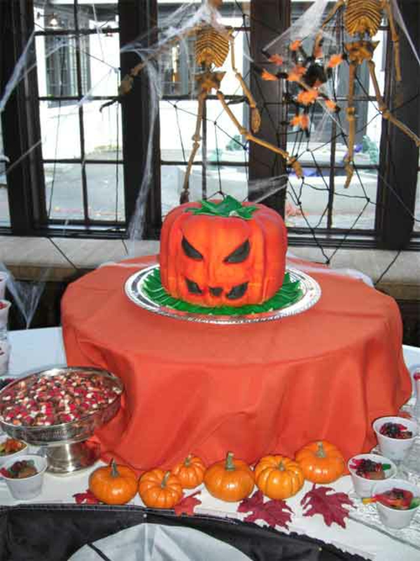 kürbisse torten Halloween Party Ideen kuchen böse 